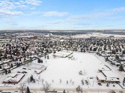 78 Gainsborough Drive Sw, Calgary, AB - Outdoor With View