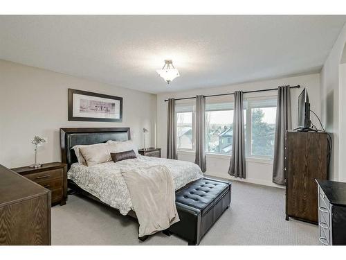 70 Valley Crest Rise Nw, Calgary, AB - Indoor Photo Showing Bedroom