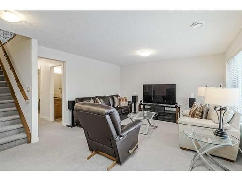 70 Valley Crest Rise Nw, Calgary, AB - Indoor Photo Showing Living Room