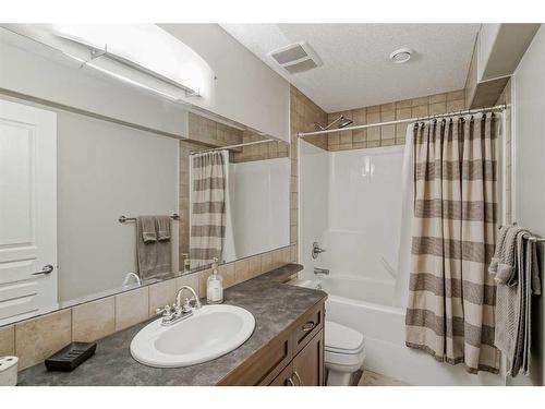 70 Valley Crest Rise Nw, Calgary, AB - Indoor Photo Showing Bathroom