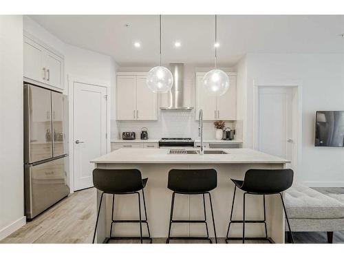 318-40 Walgrove Walk Se, Calgary, AB - Indoor Photo Showing Kitchen With Upgraded Kitchen