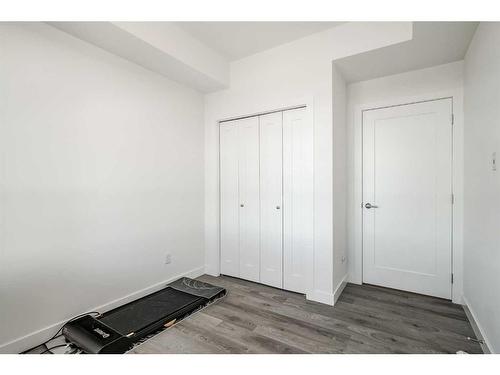 318-40 Walgrove Walk Se, Calgary, AB - Indoor Photo Showing Other Room