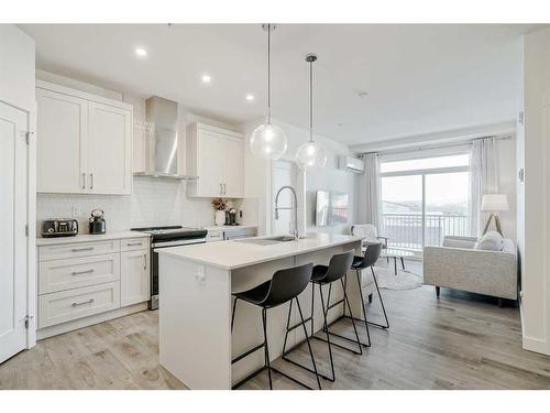 318-40 Walgrove Walk Se, Calgary, AB - Indoor Photo Showing Kitchen With Upgraded Kitchen