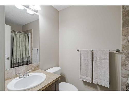 1212-155 Silverado Skies Link Sw, Calgary, AB - Indoor Photo Showing Bathroom