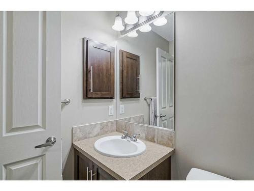 1212-155 Silverado Skies Link Sw, Calgary, AB - Indoor Photo Showing Bathroom