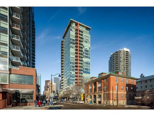 1503-135 13 Avenue Sw, Calgary, AB - Outdoor With Balcony With Facade