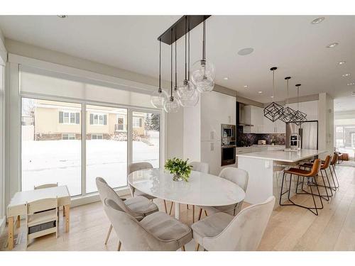 2557 21 Avenue Sw, Calgary, AB - Indoor Photo Showing Dining Room