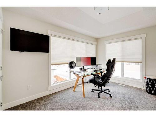 2557 21 Avenue Sw, Calgary, AB - Indoor Photo Showing Office