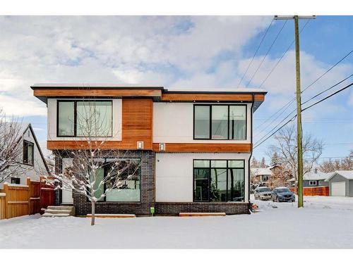 2557 21 Avenue Sw, Calgary, AB - Outdoor