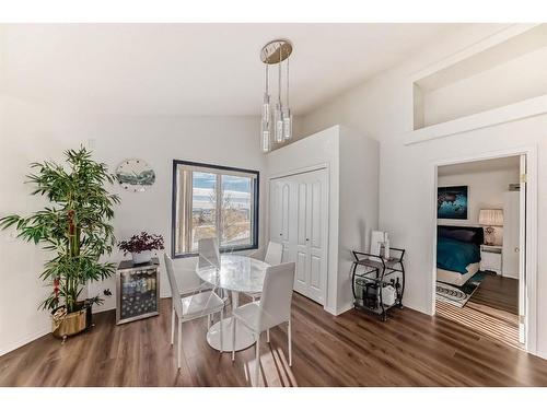 182 Panatella Circle Nw, Calgary, AB - Indoor Photo Showing Dining Room