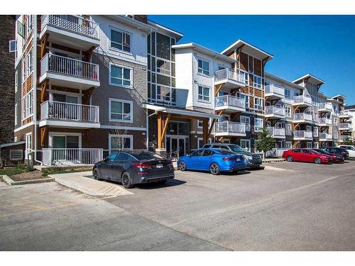 5104-302 Skyview Ranch Drive Ne, Calgary, AB - Outdoor With Facade