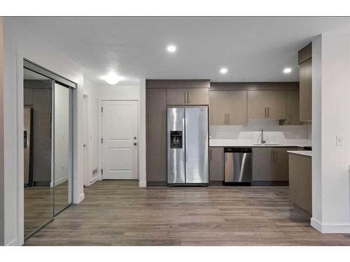 5104-302 Skyview Ranch Drive Ne, Calgary, AB - Indoor Photo Showing Kitchen With Stainless Steel Kitchen