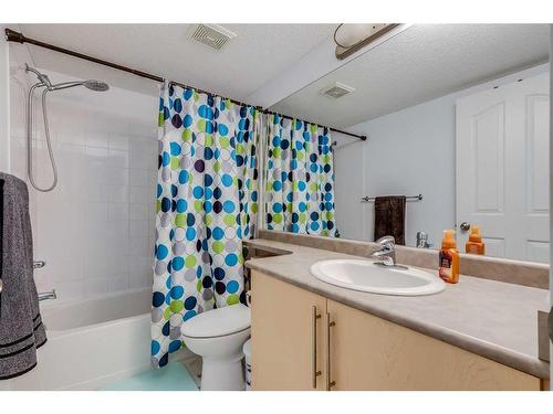 2120-60 Panatella Street Nw, Calgary, AB - Indoor Photo Showing Bathroom