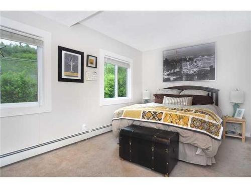 305-728 3 Avenue Nw, Calgary, AB - Indoor Photo Showing Bedroom