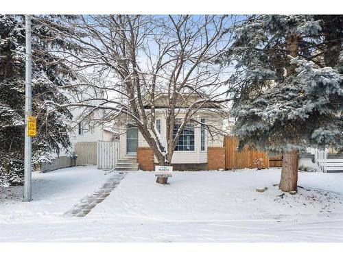 283 Coventry Close Ne, Calgary, AB - Outdoor