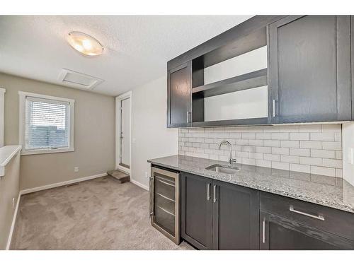 408-19500 37 Street Se, Calgary, AB - Indoor Photo Showing Kitchen