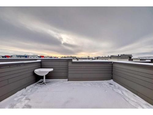 408-19500 37 Street Se, Calgary, AB - Outdoor