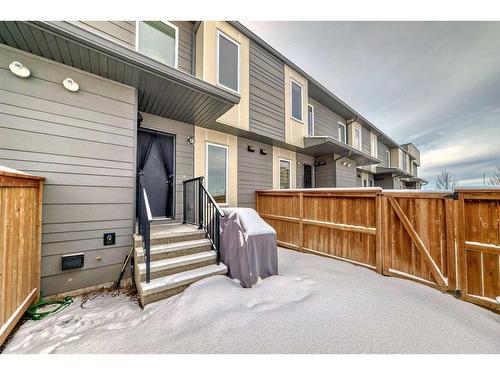 408-19500 37 Street Se, Calgary, AB - Outdoor With Exterior