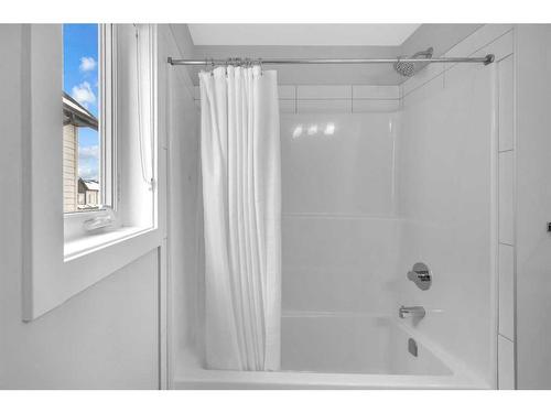 213 Skyview Ranch Circle Ne, Calgary, AB - Indoor Photo Showing Bathroom