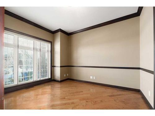 211 Aspen Ridge Place Sw, Calgary, AB - Indoor Photo Showing Other Room