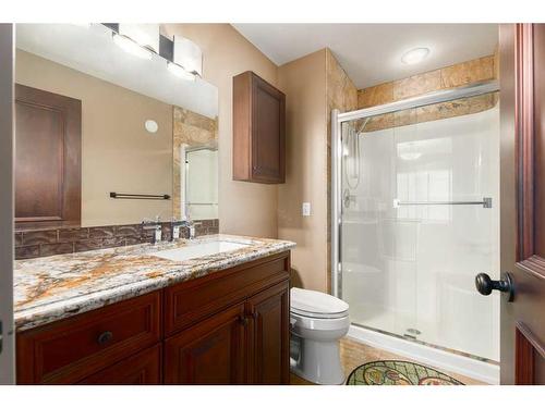 211 Aspen Ridge Place Sw, Calgary, AB - Indoor Photo Showing Bathroom