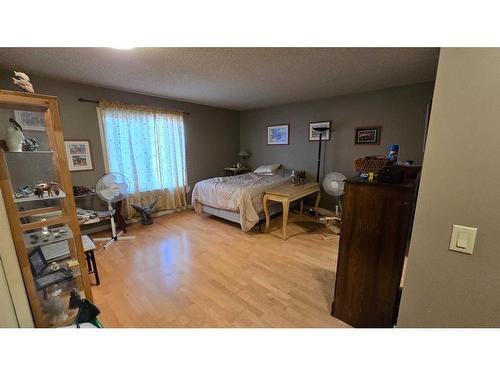 203 Arbour Summit Close Nw, Calgary, AB - Indoor Photo Showing Bedroom