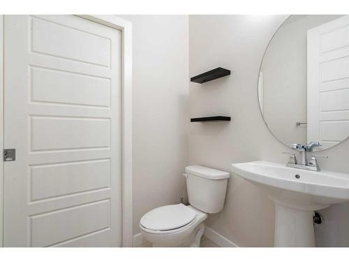 59 Saddlelake Manor Ne, Calgary, AB - Indoor Photo Showing Bathroom