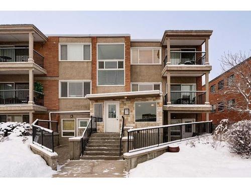 19-4915 8 Street Sw, Calgary, AB - Outdoor