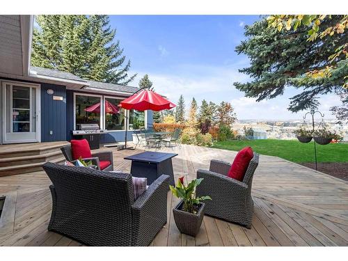 54 Wildwood Drive Sw, Calgary, AB - Outdoor With Deck Patio Veranda