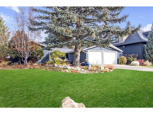 54 Wildwood Drive Sw, Calgary, AB - Outdoor