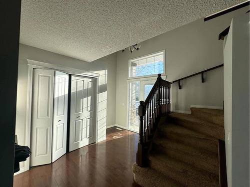 23 Chapman Green Se, Calgary, AB - Indoor Photo Showing Other Room