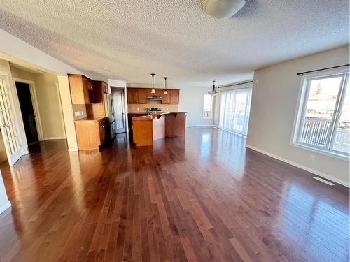 23 Chapman Green Se, Calgary, AB - Indoor