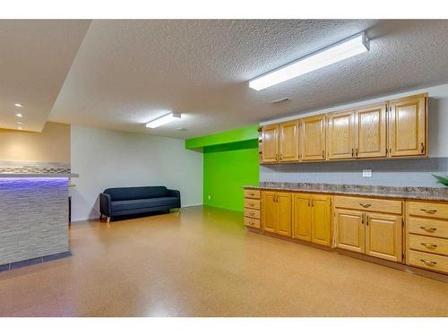 125 Copperstone Close Se, Calgary, AB - Indoor