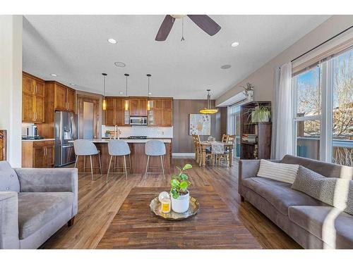 217 Auburn Glen Circle Se, Calgary, AB - Indoor Photo Showing Living Room