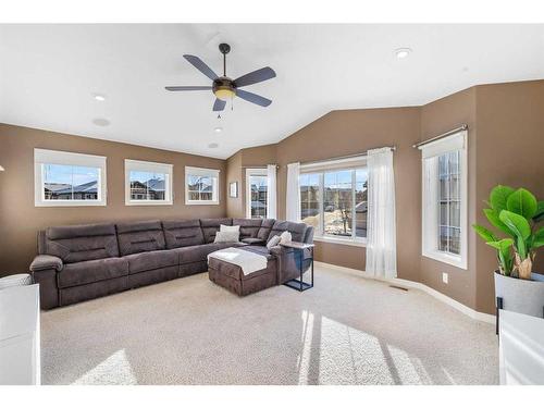 217 Auburn Glen Circle Se, Calgary, AB - Indoor Photo Showing Living Room