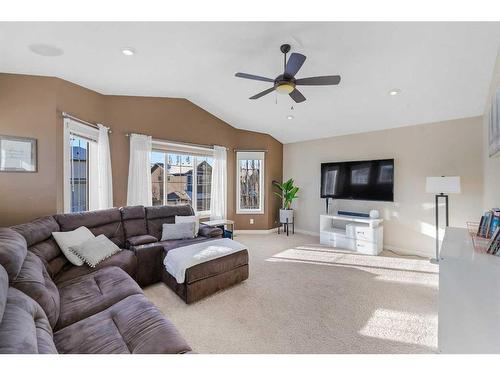 217 Auburn Glen Circle Se, Calgary, AB - Indoor Photo Showing Living Room