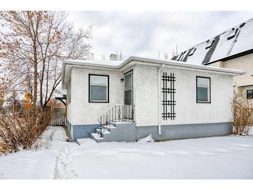 501 28 Avenue Nw, Calgary, AB - Outdoor