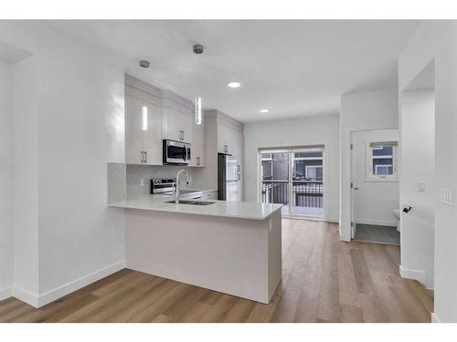 109-75 Cornerstone Row Ne, Calgary, AB - Indoor Photo Showing Kitchen