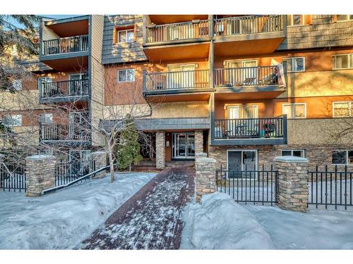 102-1530 16 Avenue Sw, Calgary, AB - Outdoor