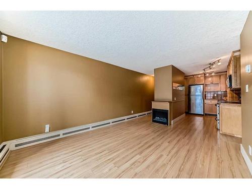 102-1530 16 Avenue Sw, Calgary, AB - Indoor