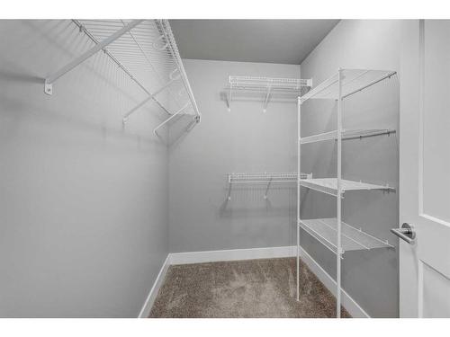 1734 25 Avenue Sw, Calgary, AB - Indoor With Storage