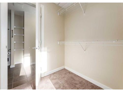 2607-211 13 Avenue Se, Calgary, AB - Indoor With Storage