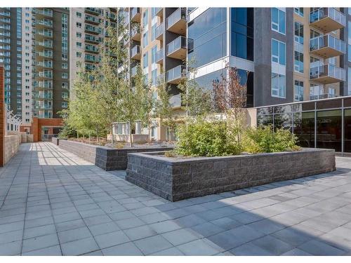 2607-211 13 Avenue Se, Calgary, AB - Outdoor With Balcony