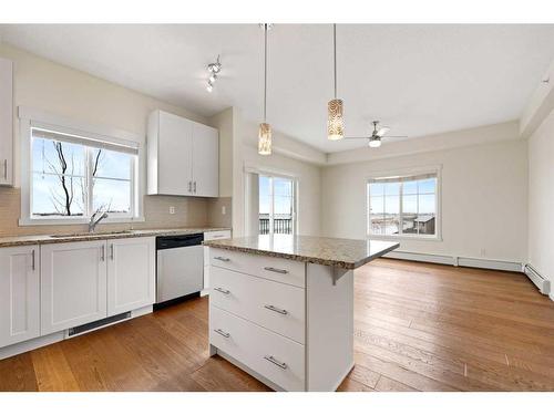 2409-755 Copperpond Boulevard Se, Calgary, AB - Indoor Photo Showing Kitchen