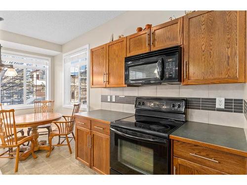 235 Rockyspring Grove Nw, Calgary, AB - Indoor Photo Showing Kitchen