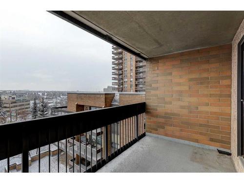 705-9800 Horton Road Sw, Calgary, AB - Outdoor With Exterior