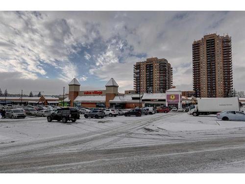 705-9800 Horton Road Sw, Calgary, AB - Outdoor