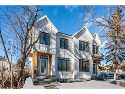 739 36 Street NW Calgary, AB T2N 3A7