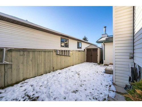 16 Cedardale Rise Sw, Calgary, AB - Outdoor With Exterior