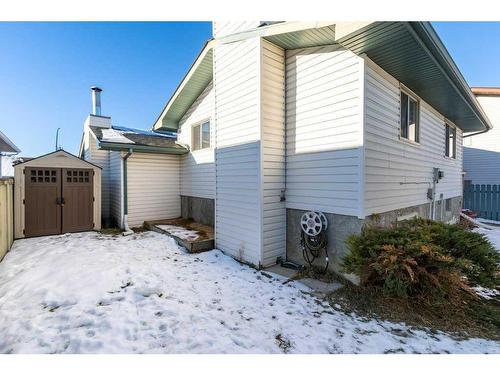 16 Cedardale Rise Sw, Calgary, AB - Outdoor With Exterior